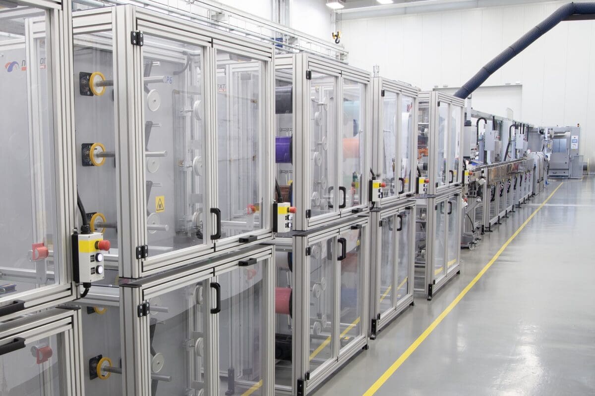 RL-R_Loose-tube-line-2024-1200×800